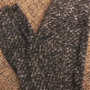 Lululemon (Full length-leggings)